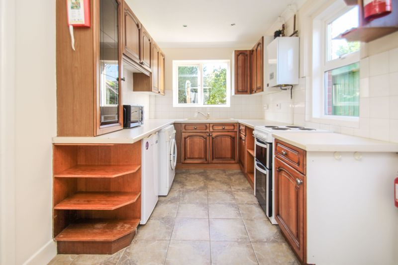 Property photo 3 of 8 Photo 12