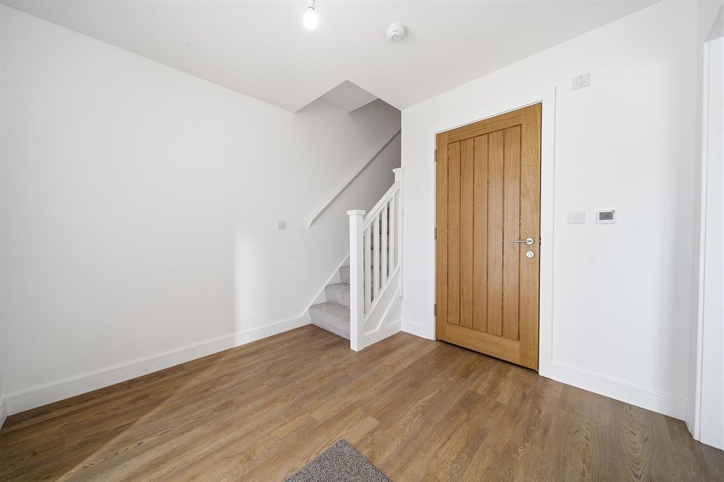 Property photo 2 of 20 4599_Fir Tree Lane, Thorpe Willoughby, Selby 21_29