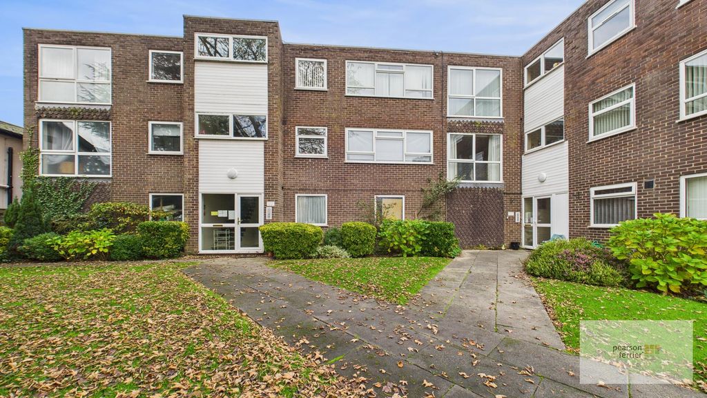 Property photo 1 of 17 Front (Exterior)