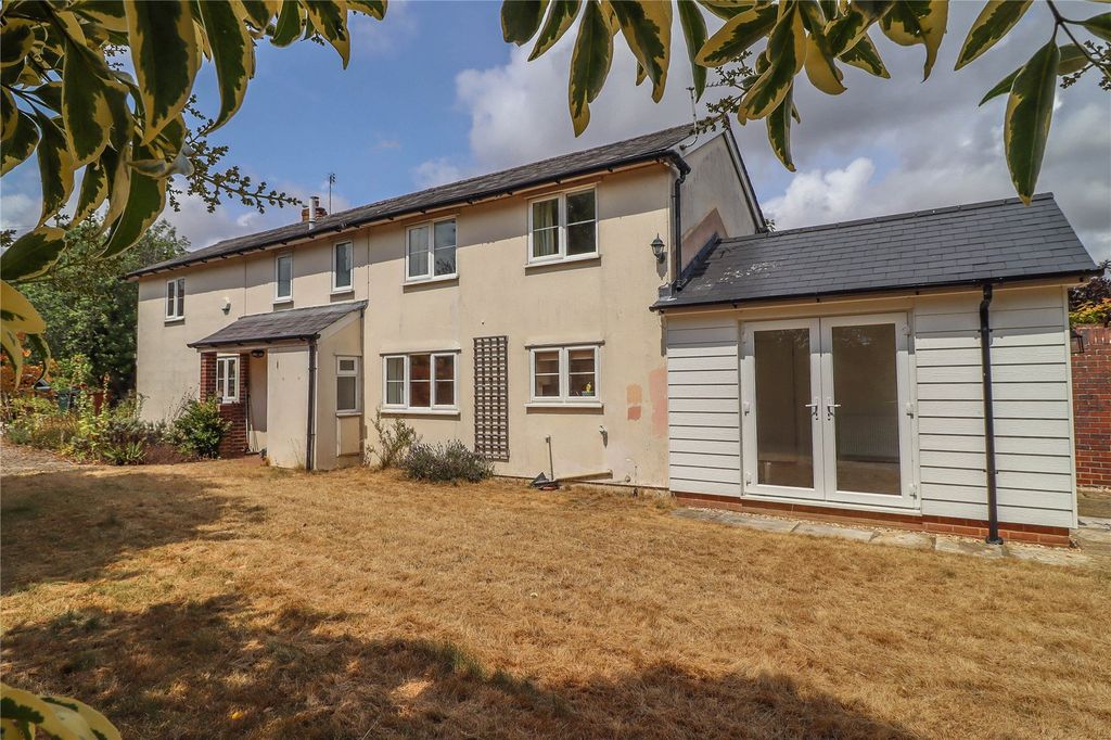 Property photo 1 of 12 Picture No. 05