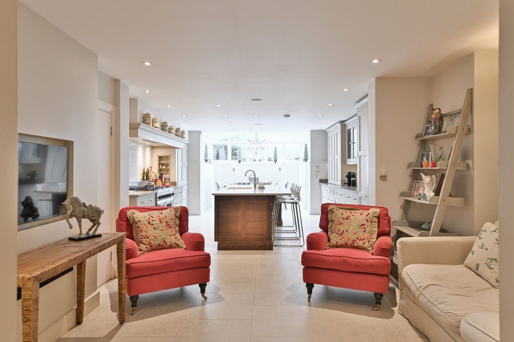 Property photo 3 of 18 40' Heart Of House