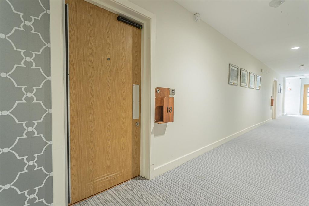 Property photo 3 of 11 A05I5351.Jpg