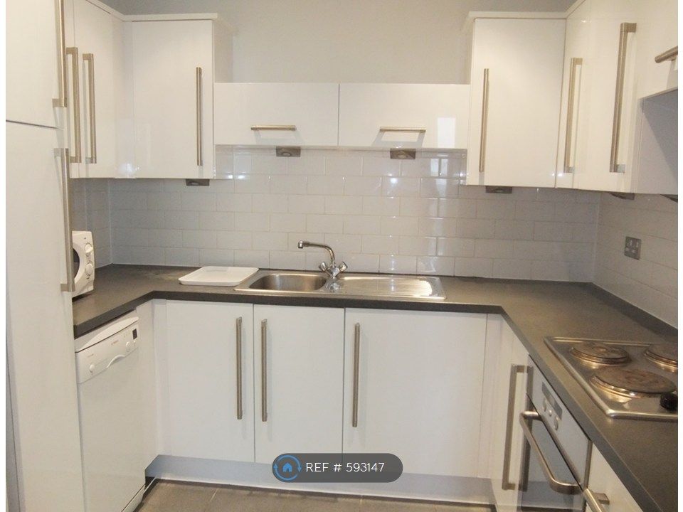 Property photo 3 of 4 Kitchen