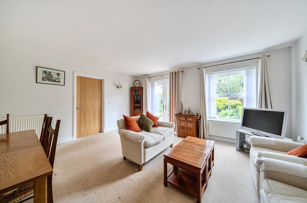 Property photo 2 of 19 1463387-18-6A0449...