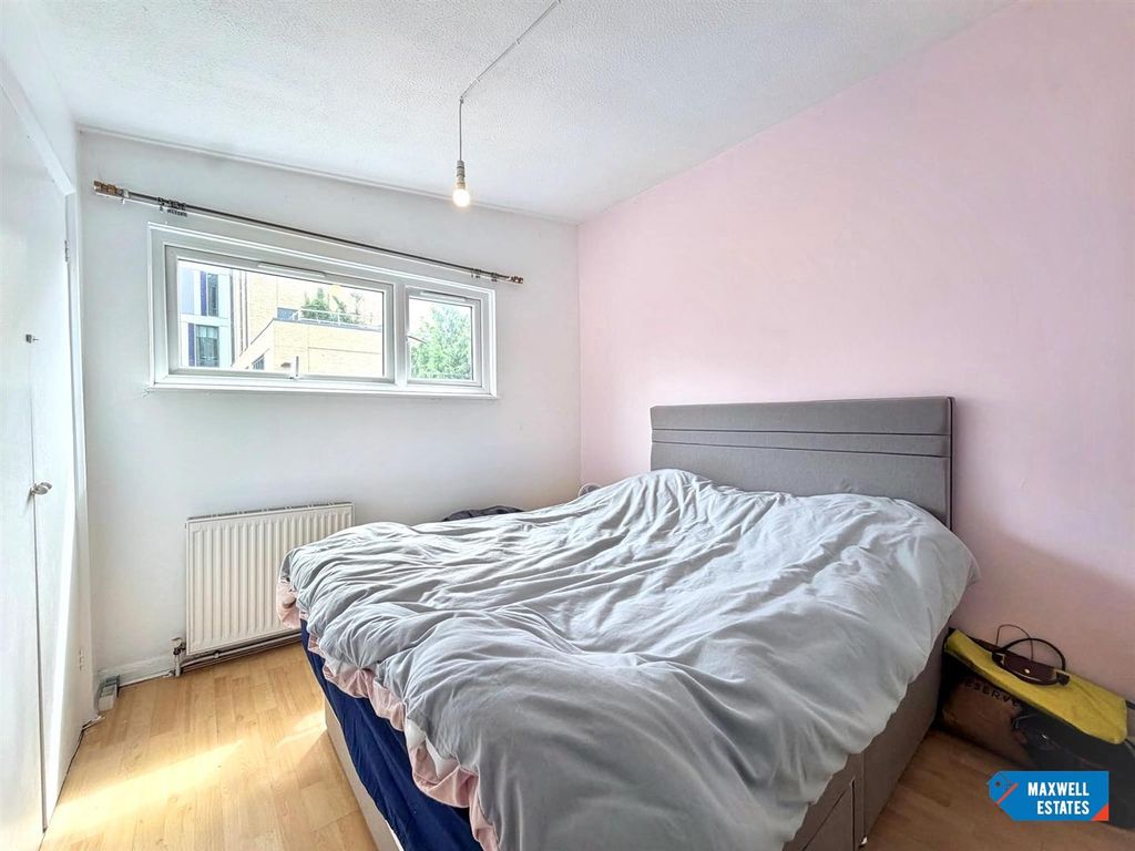 Property photo 2 of 13 Arran Court 13.Jpg