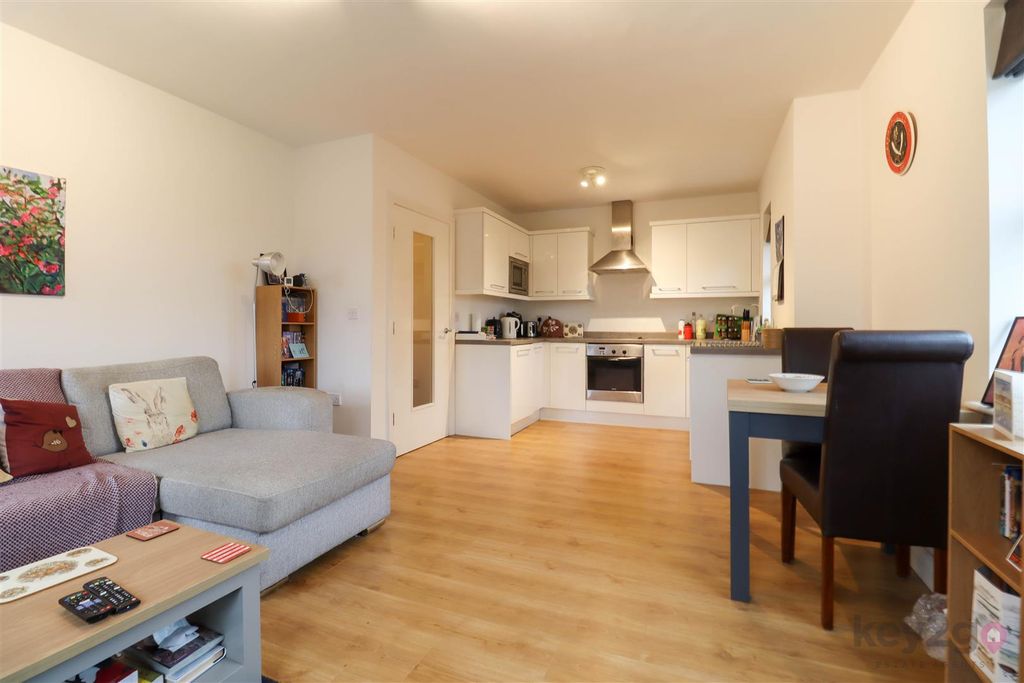 Property photo 3 of 13 Img_1417.Jpg