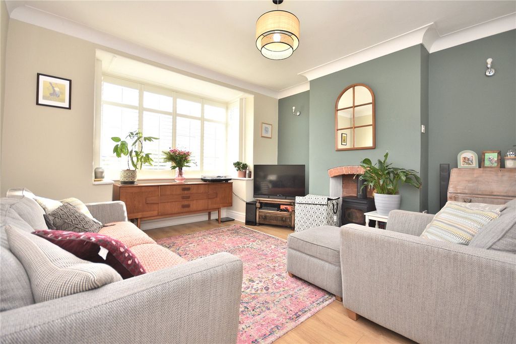 Property photo 2 of 22 Picture No. 21