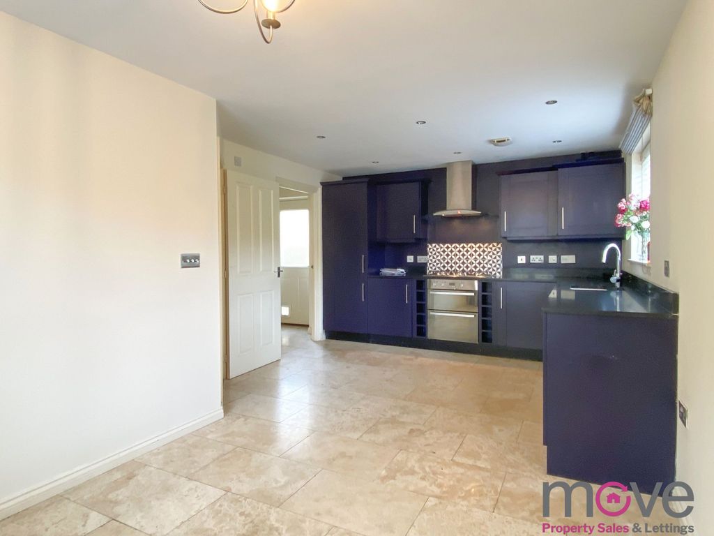 Property photo 2 of 14 Photo 10