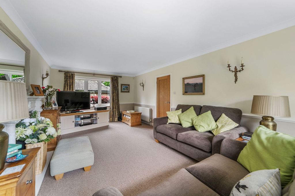 Property photo 2 of 33