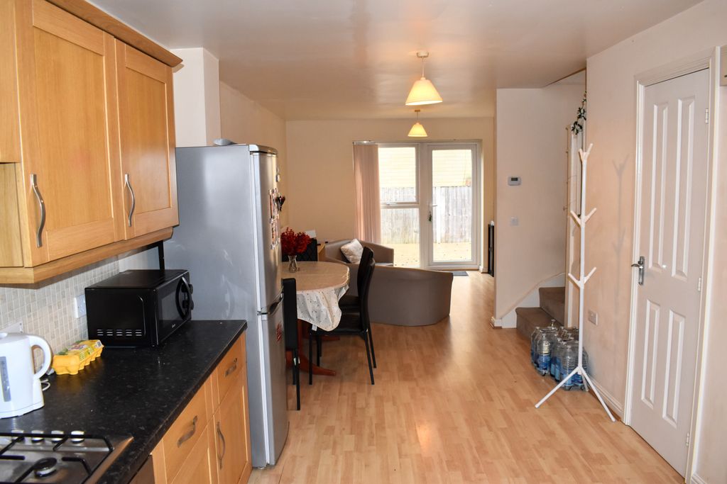 Property photo 2 of 12 Dsc_0252