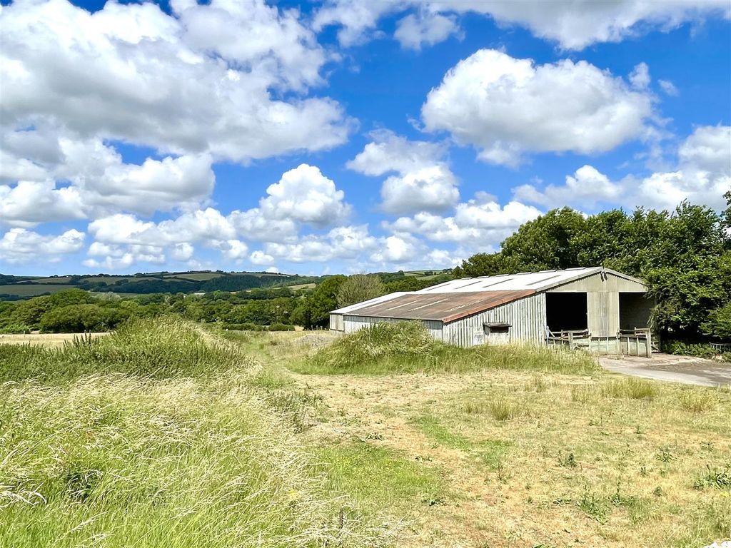 Property photo 1 of 8 Barn & Land