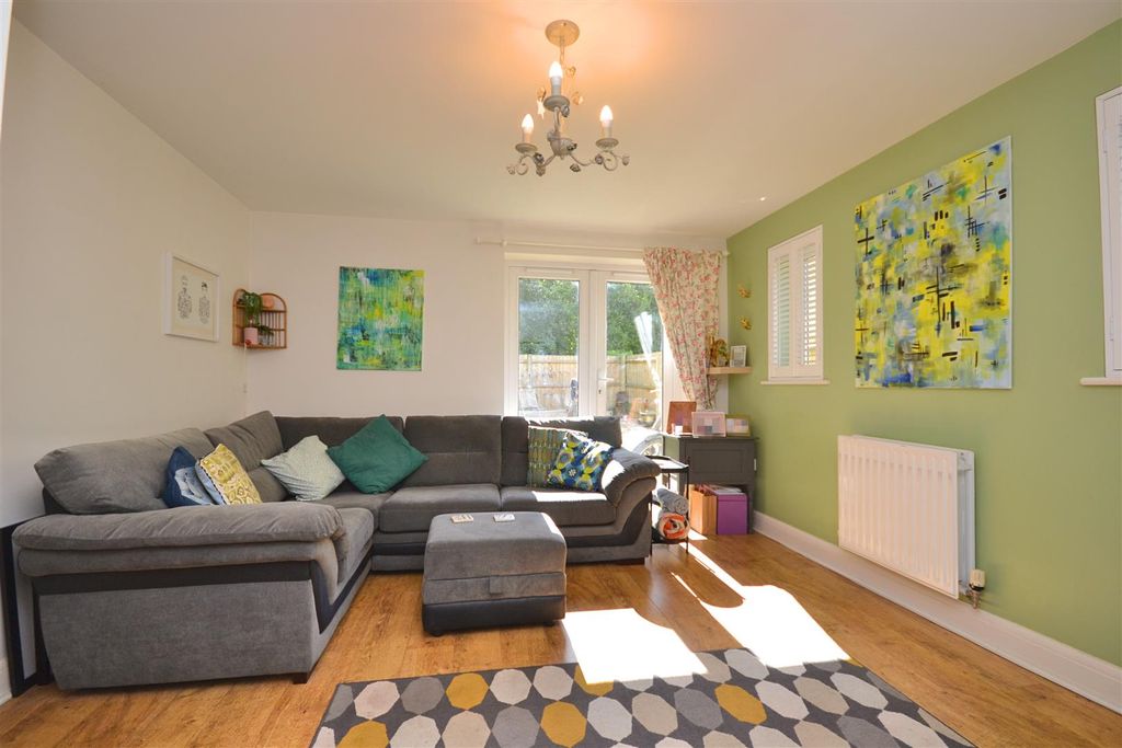 Property photo 2 of 13 6 (51).Png