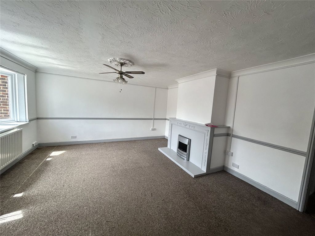 Property photo 3 of 10 Picture No. 18
