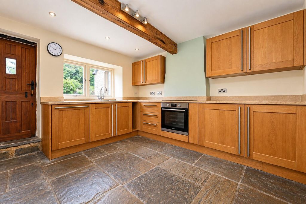 Property photo 3 of 16 Kitchen