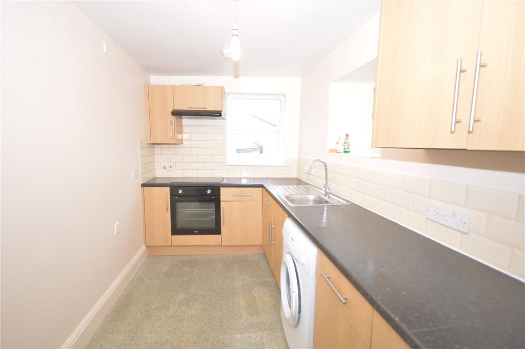 Property photo 2 of 8 Picture No. 07