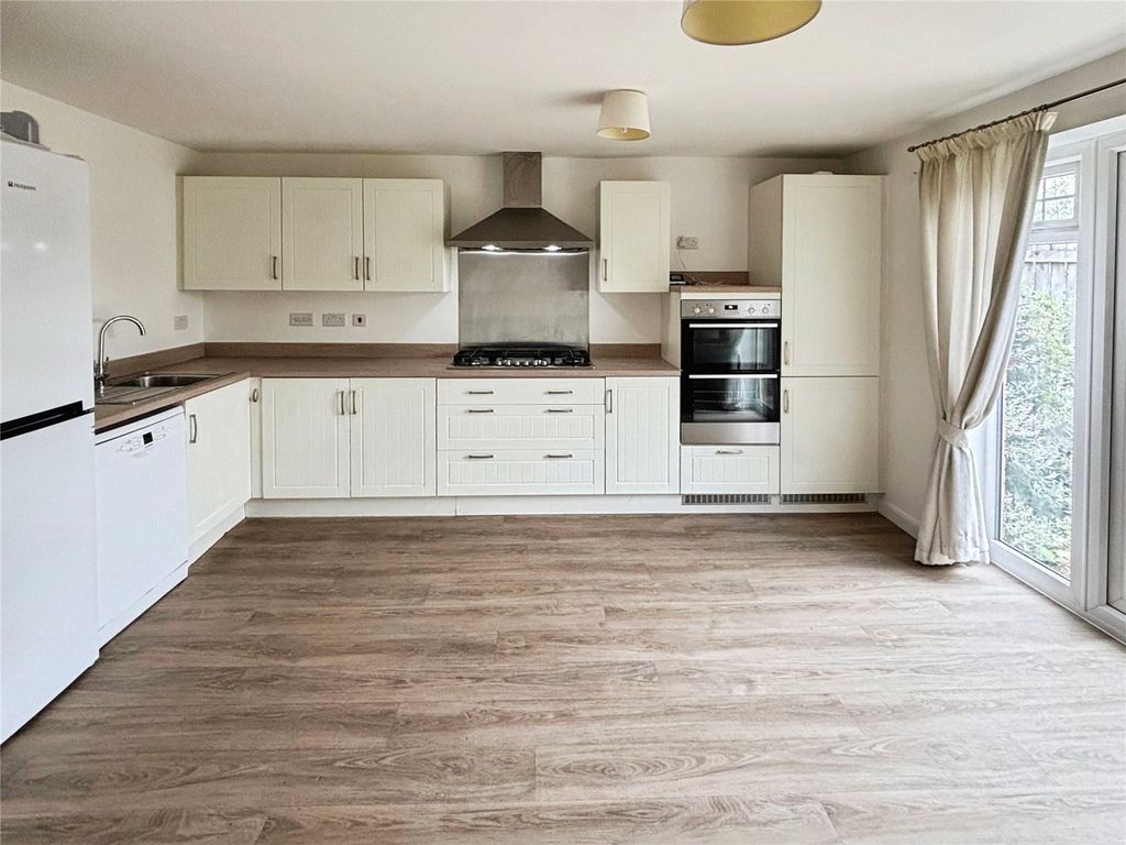 Property photo 2 of 18 Kitchen Diner