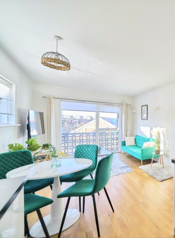 Property photo 1 of 8 1