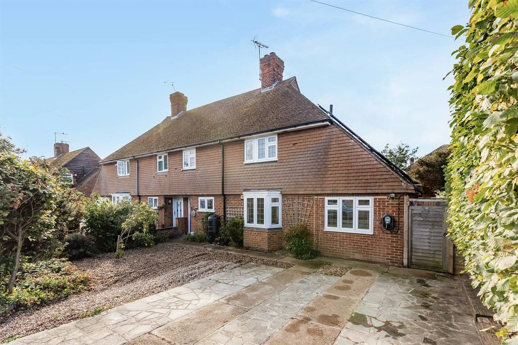 Property photo 1 of 27