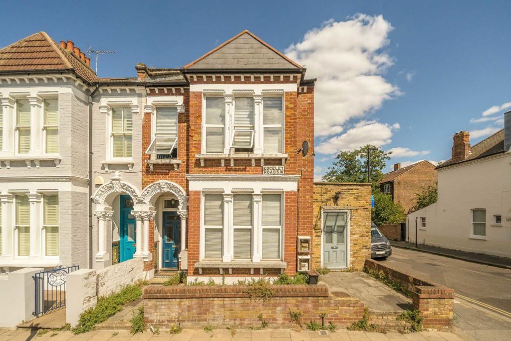 Property photo 1 of 1
