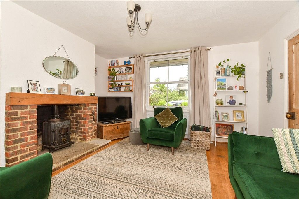 Property photo 2 of 16 Lounge