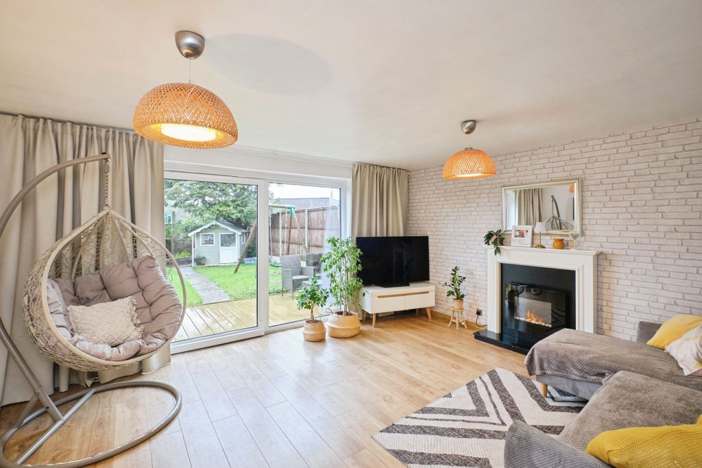 Property photo 2 of 15