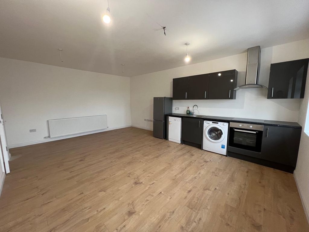 Property photo 2 of 5 Tempimageyj8Woz.Jpg