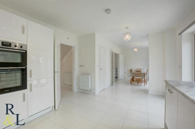 Property photo 3 of 19 Picture No. 18