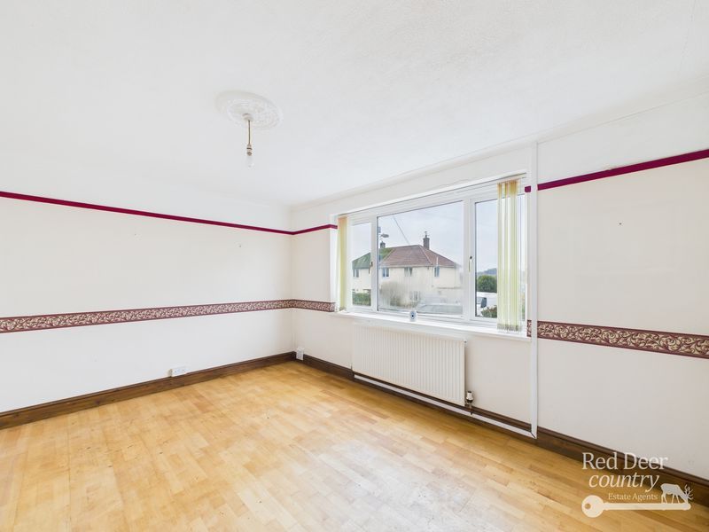 Property photo 3 of 12 Sitting Room