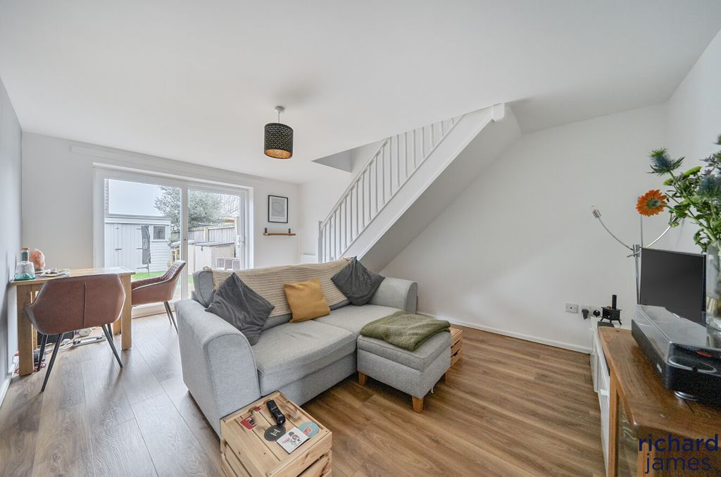 Property photo 2 of 12 dc7Df94d7c97405F8A277d65B136c764