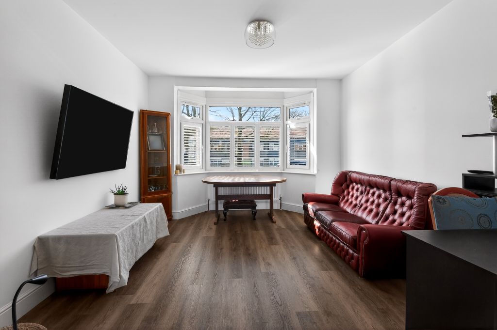 Property photo 3 of 13