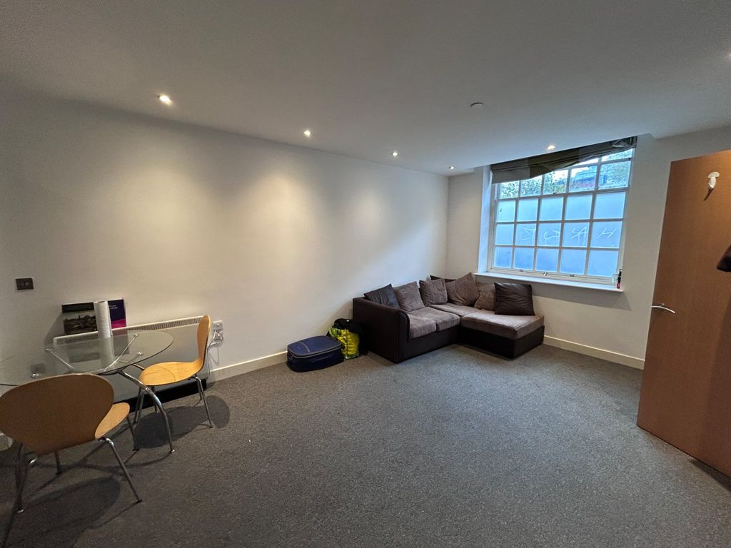 Property photo 3 of 8 Picture No. 03