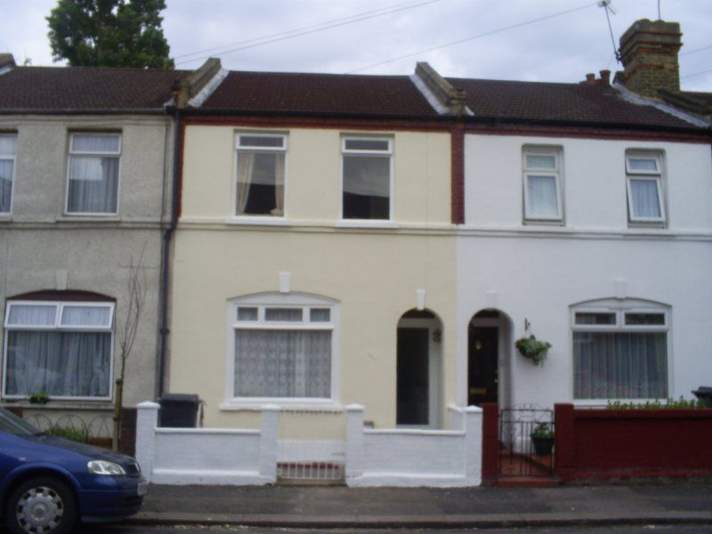 Property photo 1 of 11 4 Bed Furnished Terraced
