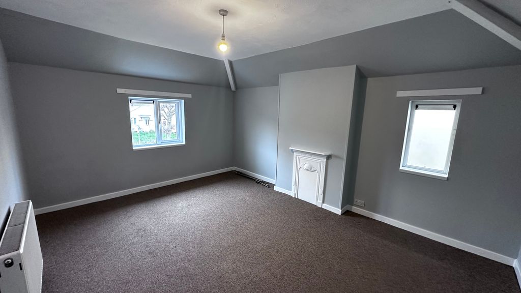 Property photo 2 of 6 Living Room