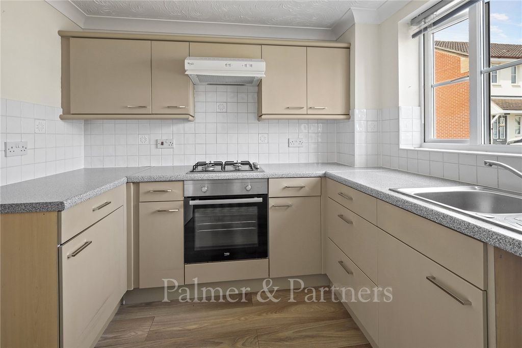 Property photo 2 of 13 Picture No. 04