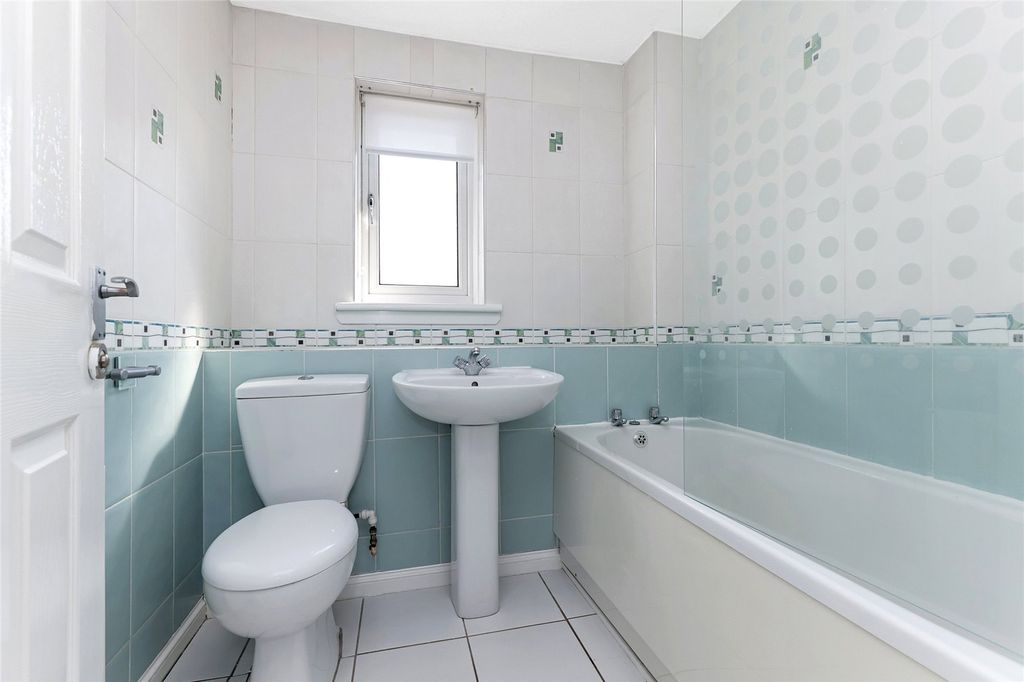 Property photo 3 of 18 Picture No. 09