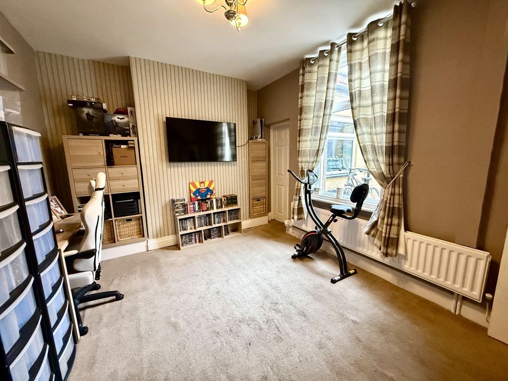 Property photo 3 of 8 Img_5582