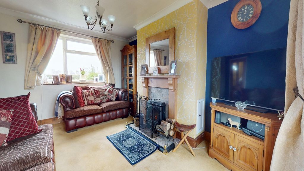Property photo 3 of 30 4311864