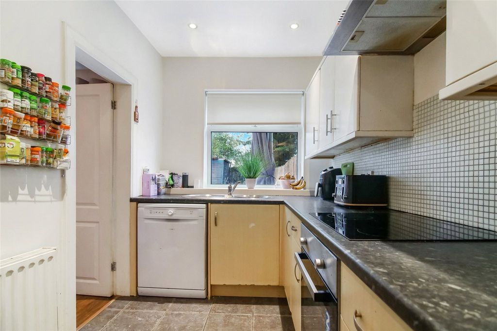 Property photo 3 of 22 Picture No. 07