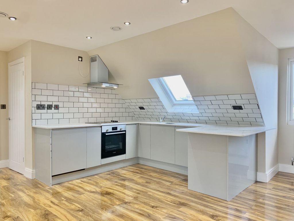 Property photo 3 of 11 Gallery