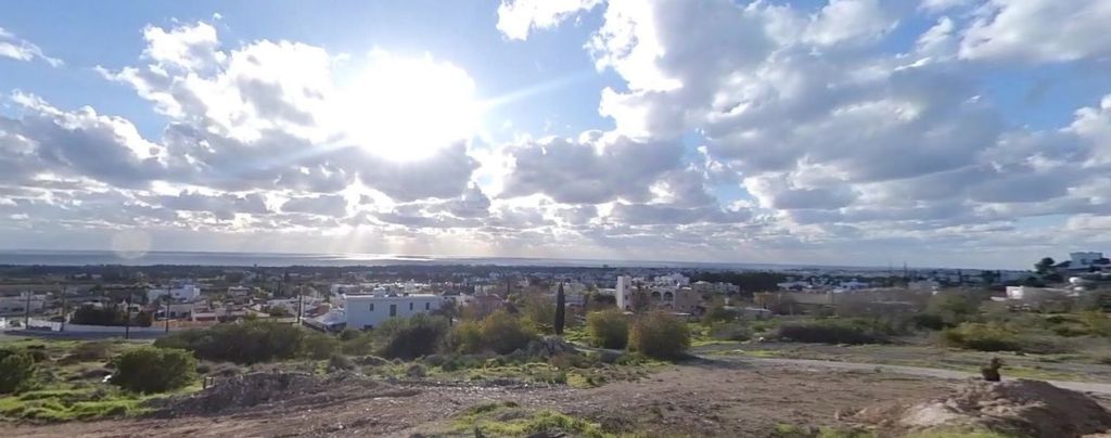 Property photo 1 of 2