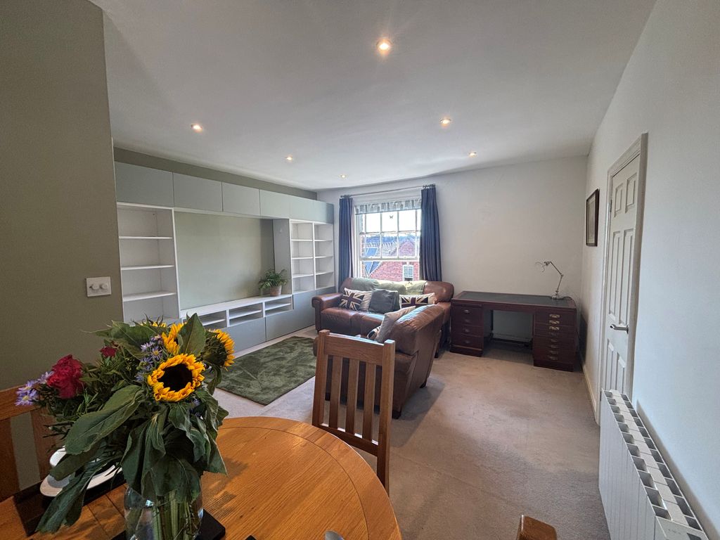 Property photo 3 of 7