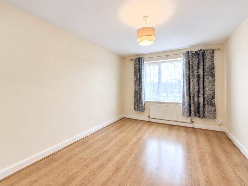 Property photo 3 of 5 Picture No. 02