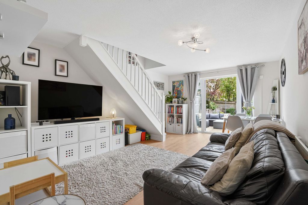 Property photo 2 of 12