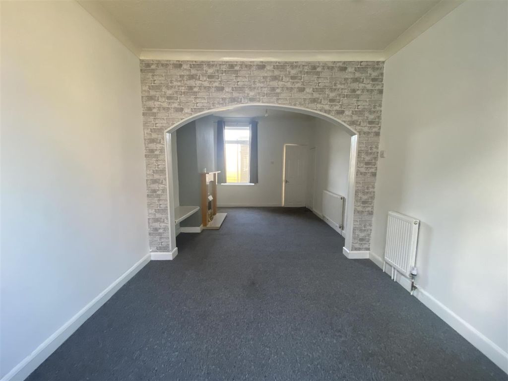 Property photo 3 of 8 Img_0478.Jpg