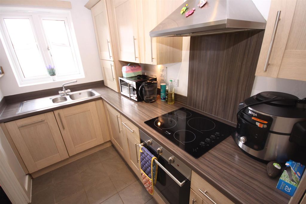 Property photo 3 of 11 Img_5144.Jpg