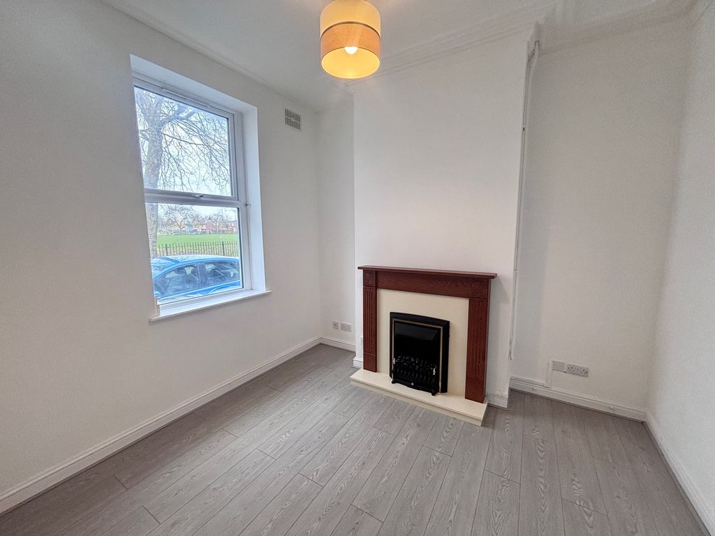 Property photo 1 of 6 Bedroom 1