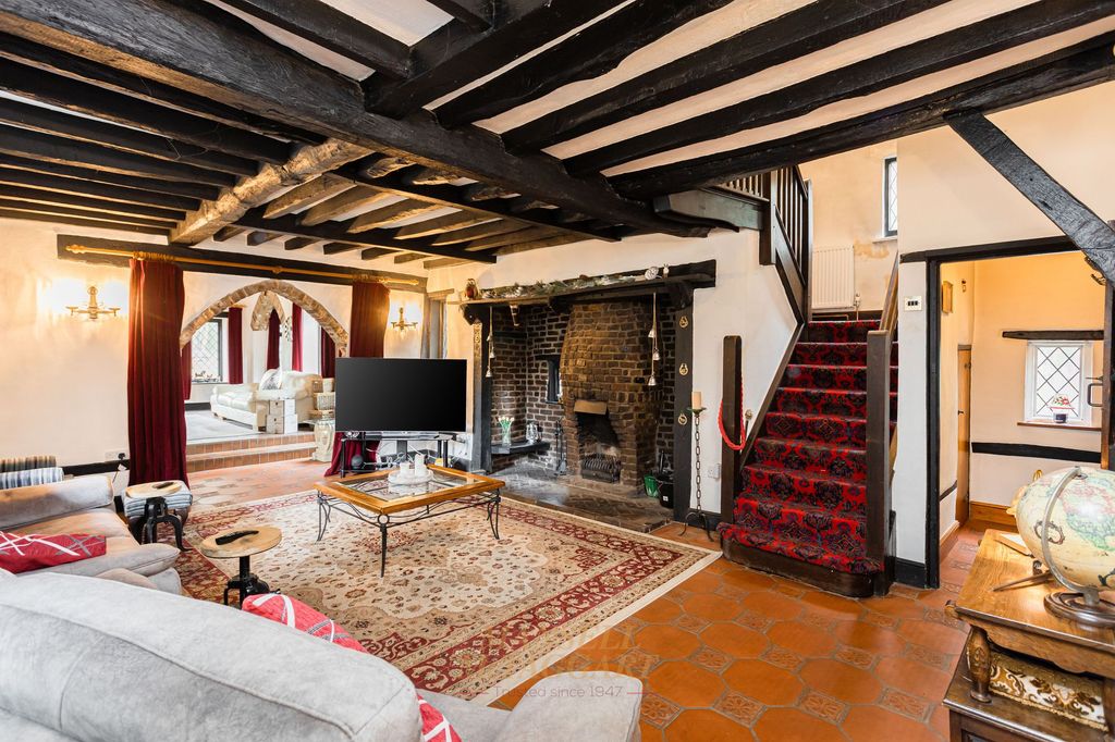 Additional image 8 of 2 bed detached house for saleBalcombe Road, Crawley RH10