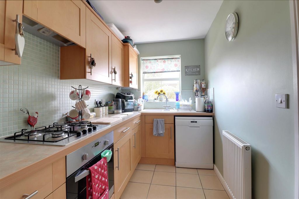 Property photo 2 of 22