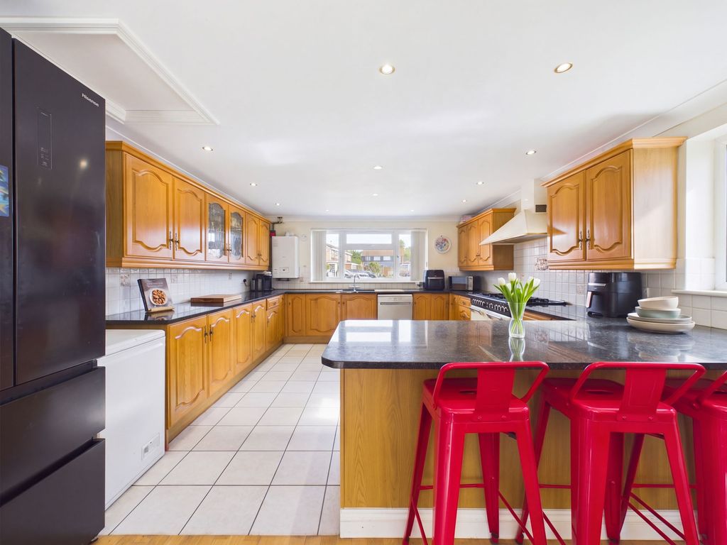 Property photo 2 of 17