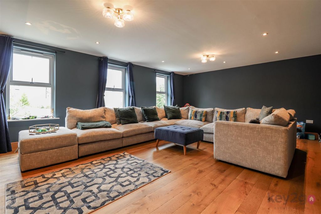 Property photo 2 of 24 Img_3372.Jpg